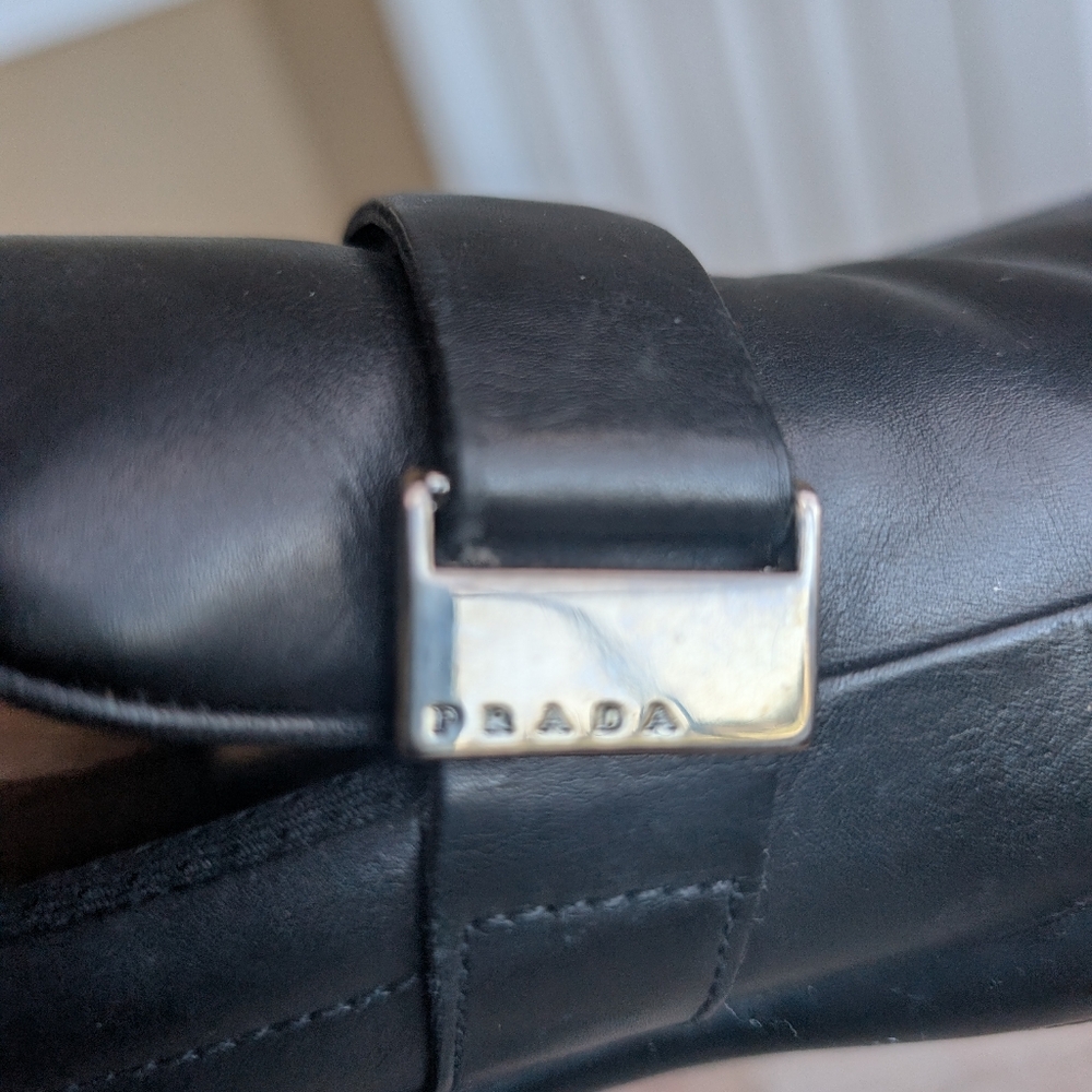 Prada Black Leather Slip-On Loafers with Moccasin Toe - Picture 2 of 11
